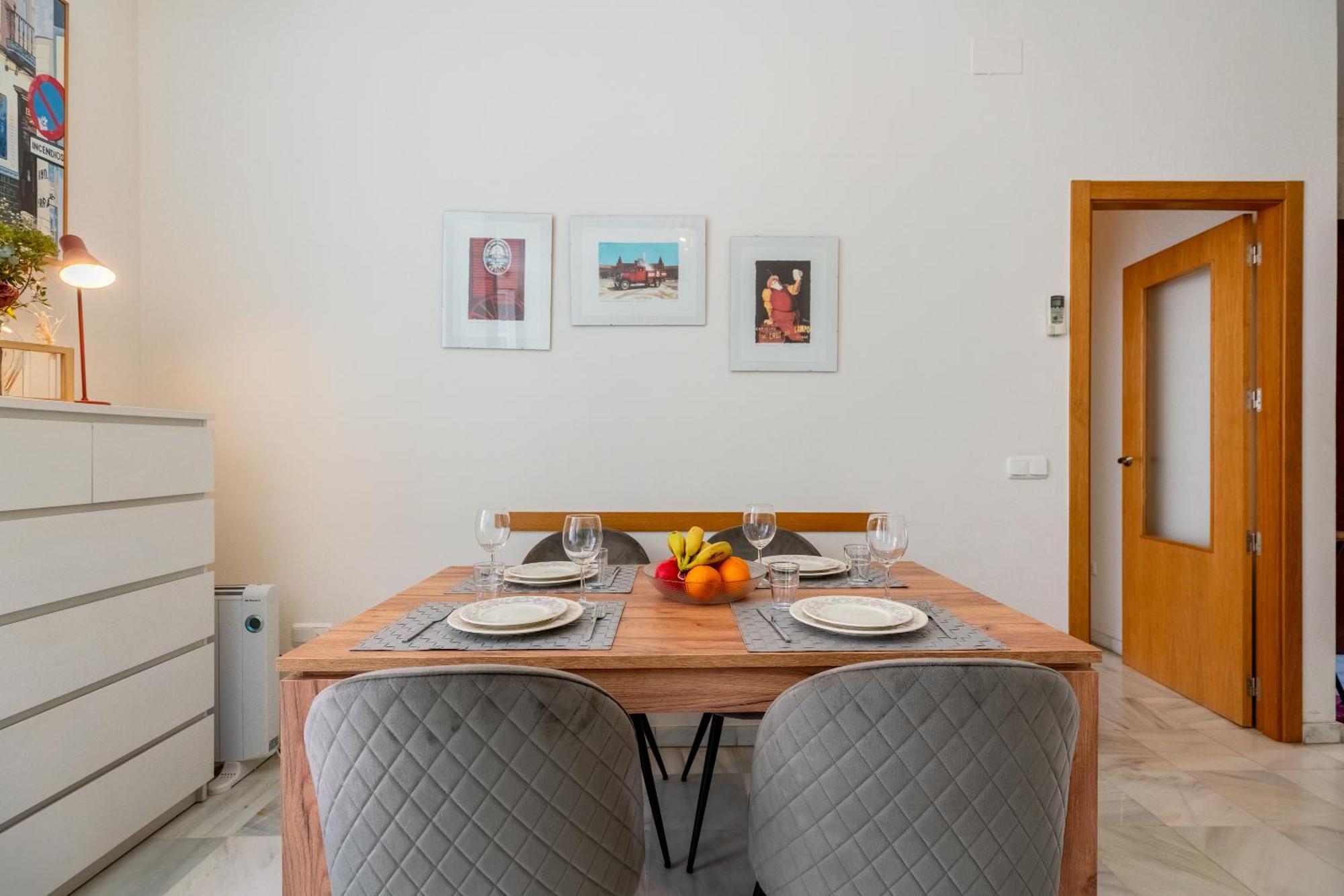 Arenal Maestranza Apartment Севиля Екстериор снимка