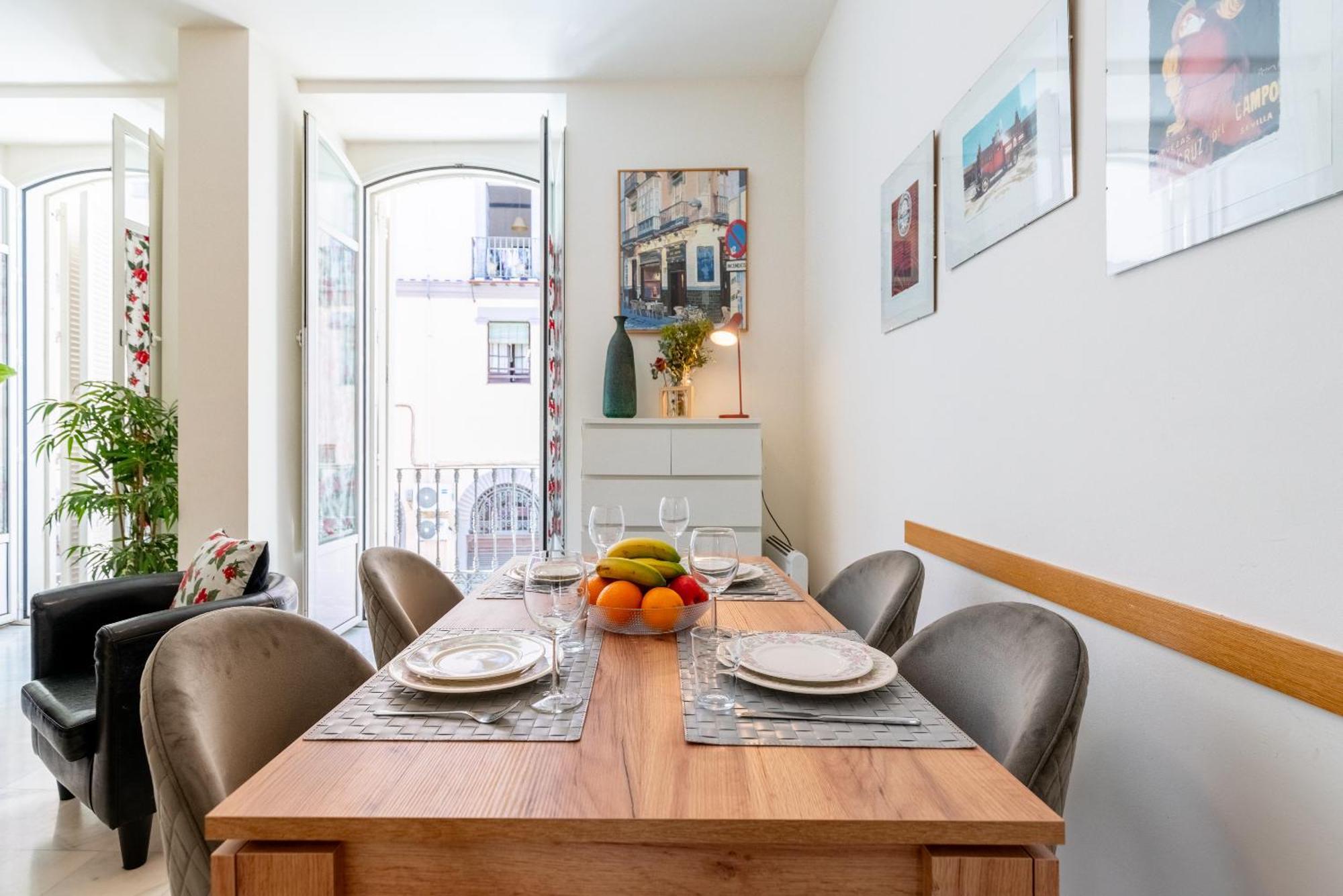 Arenal Maestranza Apartment Севиля Екстериор снимка