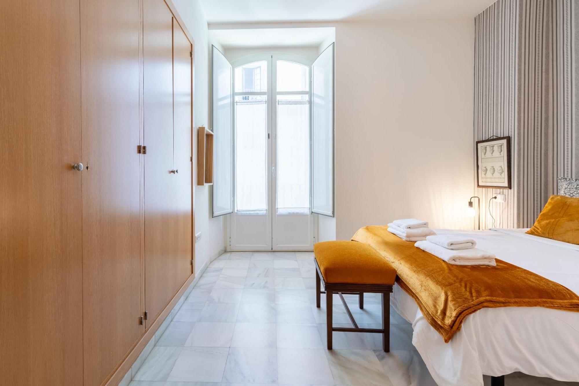 Arenal Maestranza Apartment Севиля Екстериор снимка